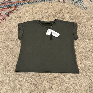 NWT T Tahari soft shirt size small